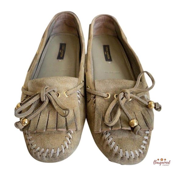 Authentic LOUIS VUITTON Suede Bow Fringe Loafers 8 - Picture 1 of 13